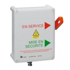 Coffret polycarbonate PV de securité pompier - classe II - 600V-25A - pré-câblé