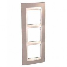 Plaque de finition 3 postes horiz. 71mm 6M 